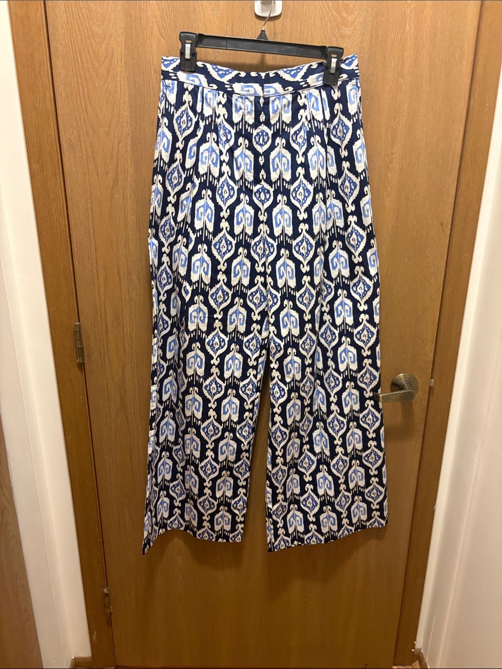 J mclaughlin Blue & White Printed Wide Leg Pants